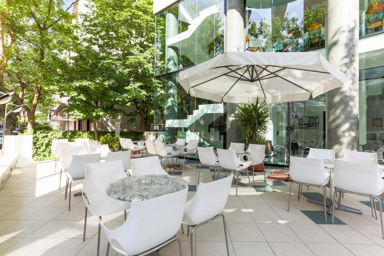 Hotel Ali D'Oro Rimini Buitenkant foto