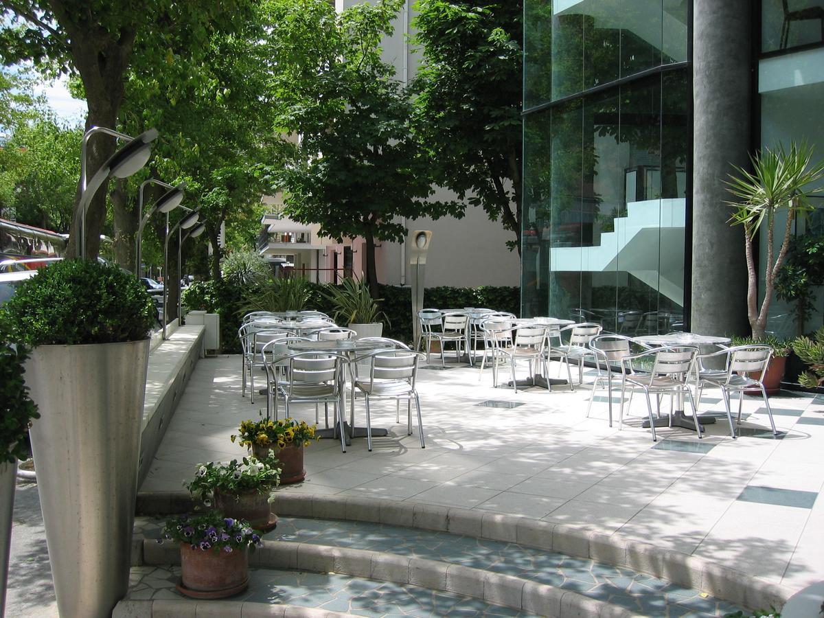 Hotel Ali D'Oro Rimini Buitenkant foto